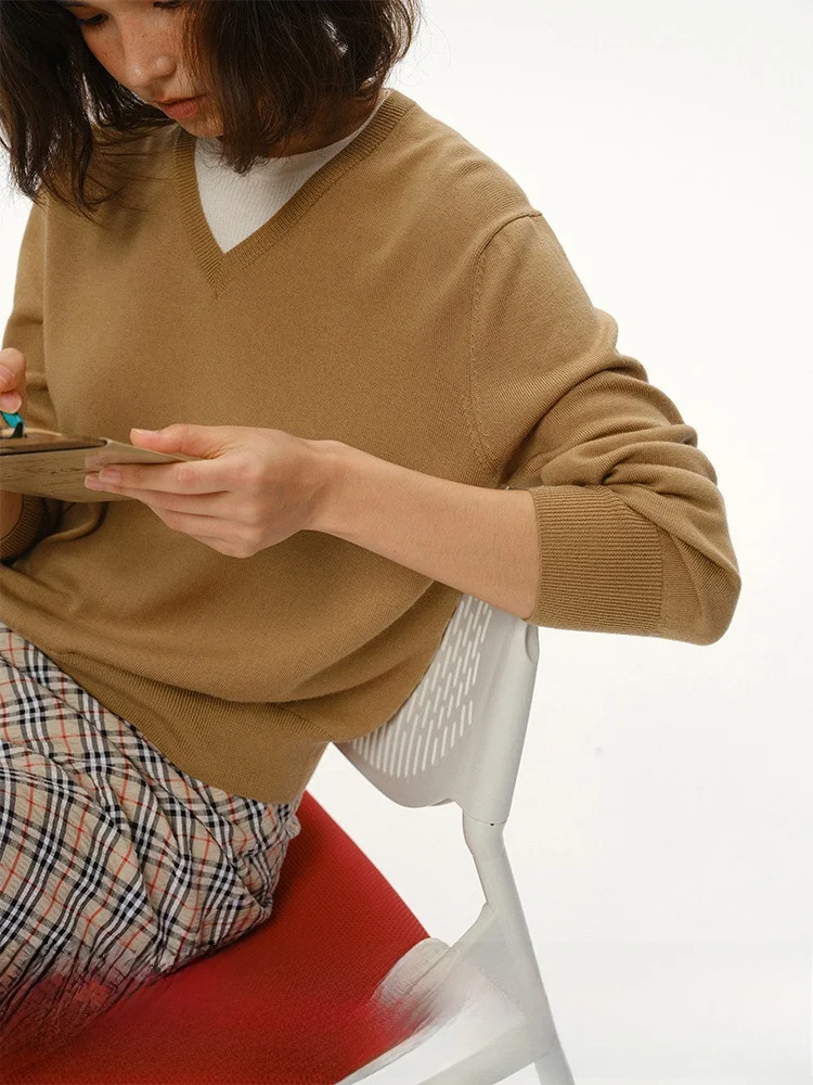 ニットプルオーバー着こなしのベストな選び方は？厳選5選