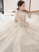 一字肩長袖ウェディングドレス【重めの装飾・プリンセスライン・フランス風・ロングトレイン】