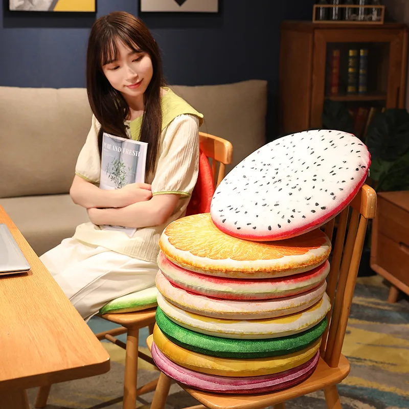 椅子用クッション：フルーツデザインの毛绒クッションが提供する座り心地の科学