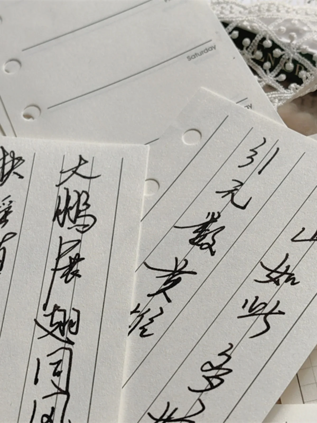 メモ帳を選ぶときに迷うのは、本当に「何を書くか」なのか？
