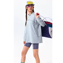 軽量で吸湿速乾の抗菌機能付きスポーツ長袖Tシャツ【コントラストカラー・円形ネック・春秋用・ハイキング・サイクリング】