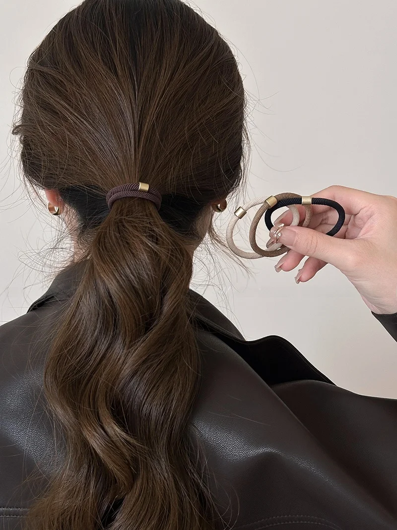 ヘアリキッドとヘアバームの違いを知れば、髪の悩みは半分解決！？