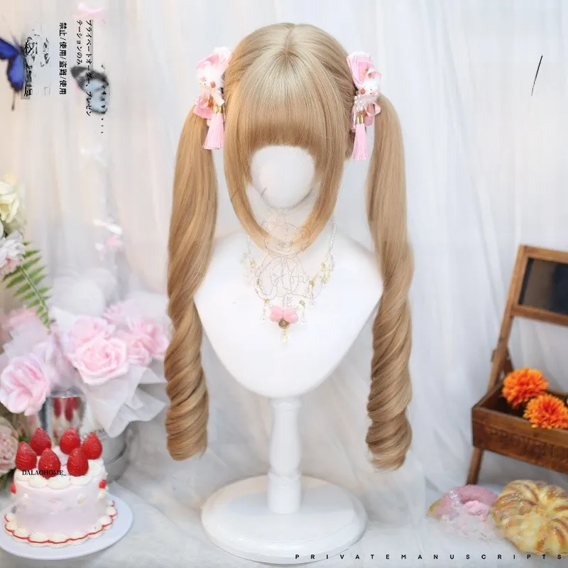 ロリータ風ツインテールウィッグ：かわいらしいデザインでフルカバーを実現