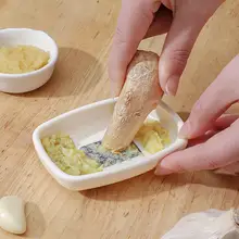 陶器製にんにく・生姜・じゃがいも用マッシャー【滑らかなペースト作りに最適】