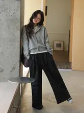 グレーのフード付きニットカーディガン【春用・韓国スタイル・大人カジュアル】