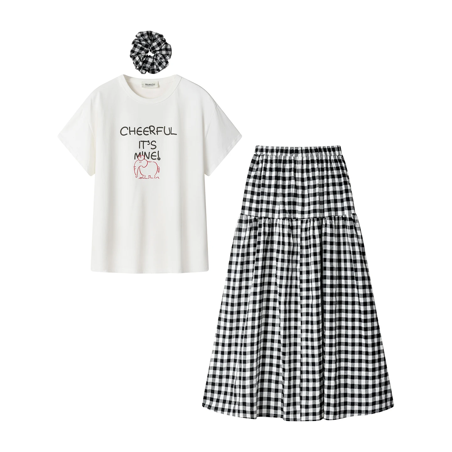 チェック柄ハイウエストスカートと印花Tシャツの夏コーデ：レトロスタイルで軽量な日常着の実用性