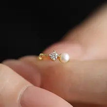 天然淡水真珠イヤーカフ【軽やかで高級感のあるデザイン・ノー打孔】