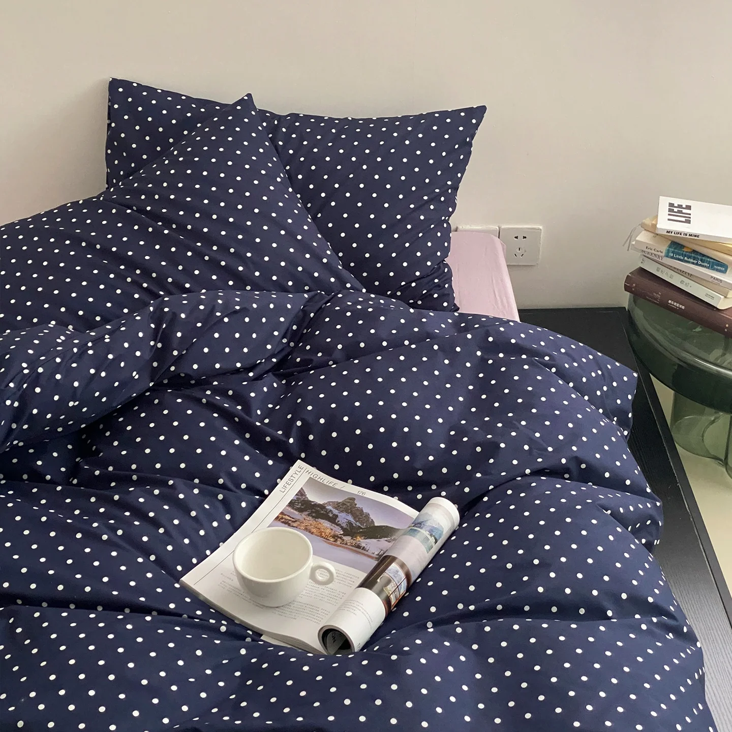 マットレスカバー シングルを選ぶべき？シンプルなドット柄が睡眠の質を高める理由