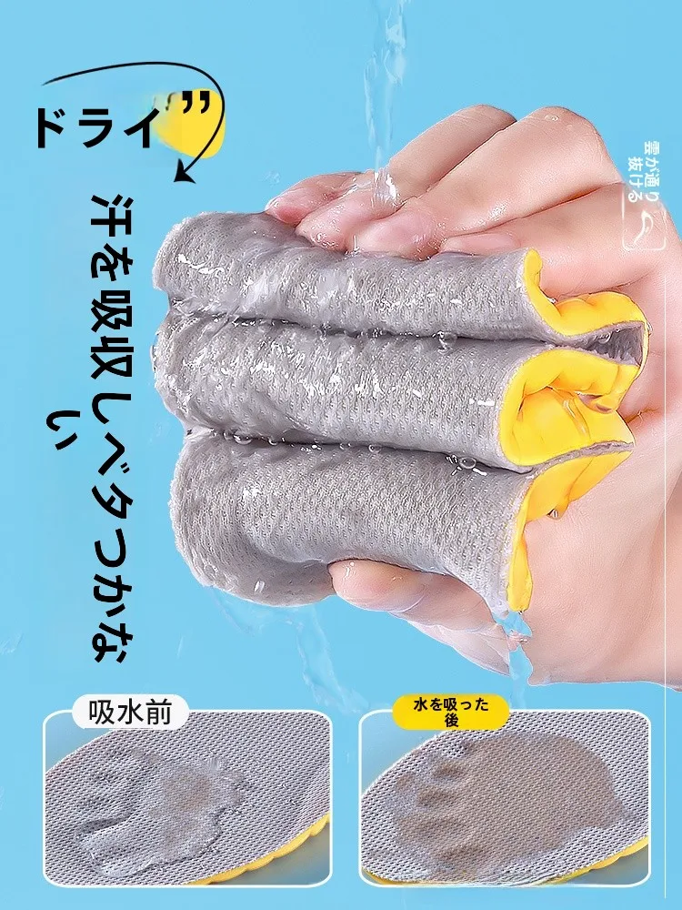 通気性とクッション性を兼ね備えたスポーツインソールの実用性とは