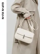 高級感ある真皮製スリングバッグ【豆腐型・女性用・肩掛け対応】