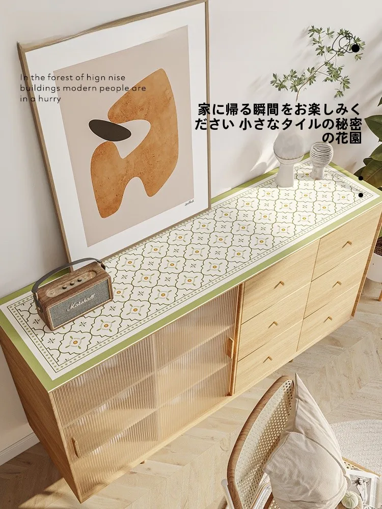 防水カバー付き 北欧スタイルのグリーン革製サイドキャビネットカバー：テーブルクロスとしての実用性と耐久性の検証