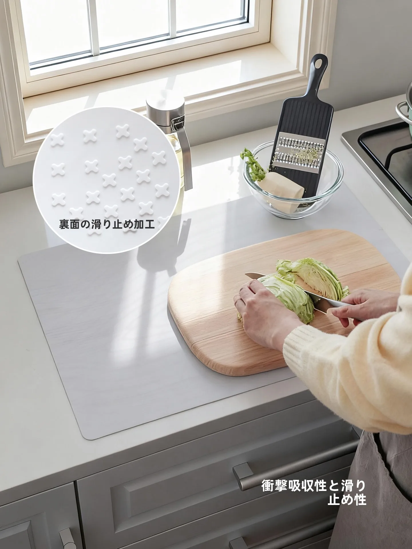 霜山模様シリコン製防滑テーブルマット：キッチン用耐熱タイプの実用性と空間適応性