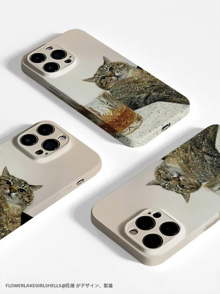 微醺ワイン猫デザインのスマホケース：デザインと実用性を両立した保護機能の詳細
