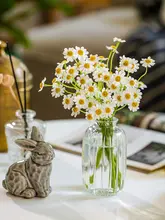 花飾り 小さなデイジー リビング用装飾 グリーン植物 偽造花 美しい形状