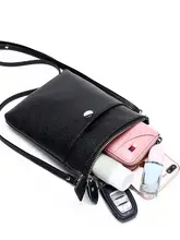 シンプルなデザインの牛革製クロスボディポーチ【男女兼用・カジュアル・ファスナー付き】