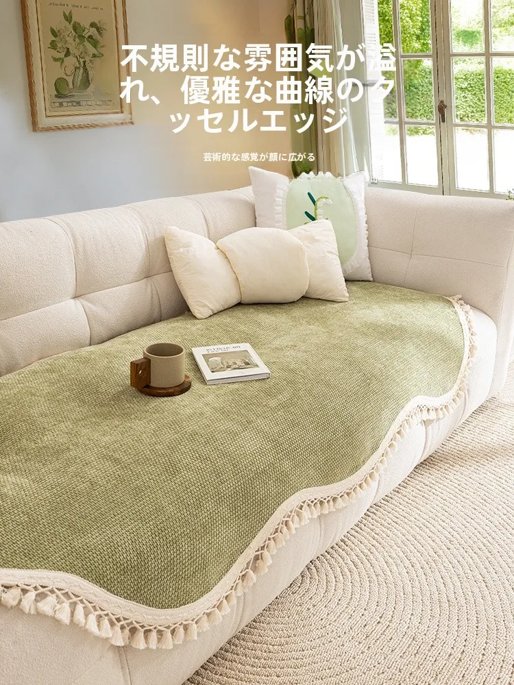 リクライニングソファを選ぶべきか？フリンジ付き異形ソファがリビングのリラックスを変える理由