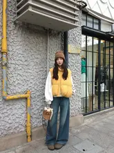 シルバー糸刺繍デザインのワイドレッグデニムパンツ【高腰・カジュアルなストレート】