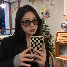 高級感のある女性用紫外線防止サングラス【小顔効果・韓国風・トレンドデザイン】