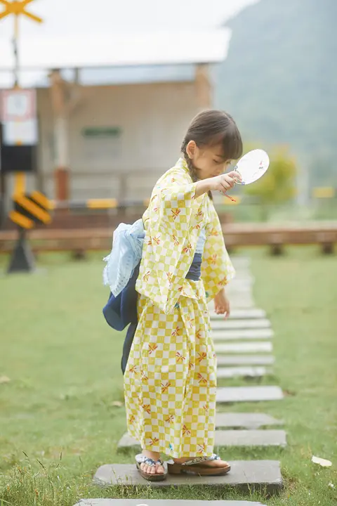 夏用綿製 日本子供用和服【浴衣風・女児用・演出衣装】