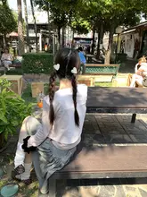 清新なツートンカラーのキャミソールとショートカーディガン（セットアップ対応）