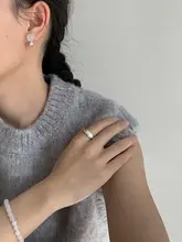 白玉髓とジルコンのピアス【耳たぶに穴あけ不要・エレガントな中華風デザイン】