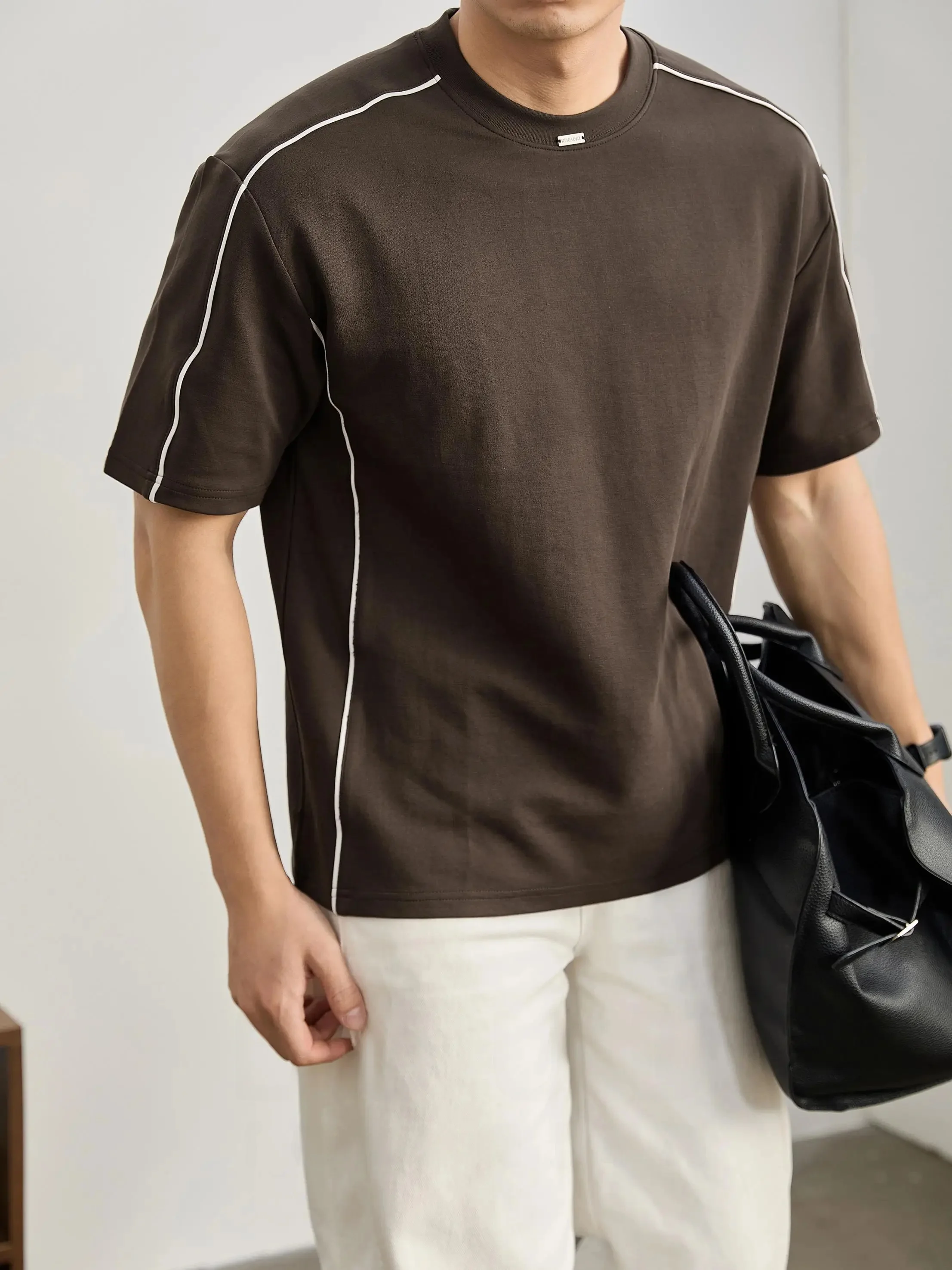 ビンテージ風の金属ロゴTシャツを買うなら、どう選ぶ？