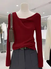 デザイン性の高い不規則なオフショルダー ニットトップス【女性用・フィット感・フランス風】