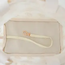 ペット外出用バッグ【小型犬・猫用・通気性・ショルダーバッグスタイル・持ち手付き】