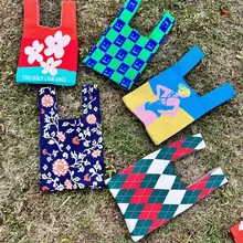 可愛いデザインの小型エコバッグ【ニット素材・持ち手付き・ショッピング用】