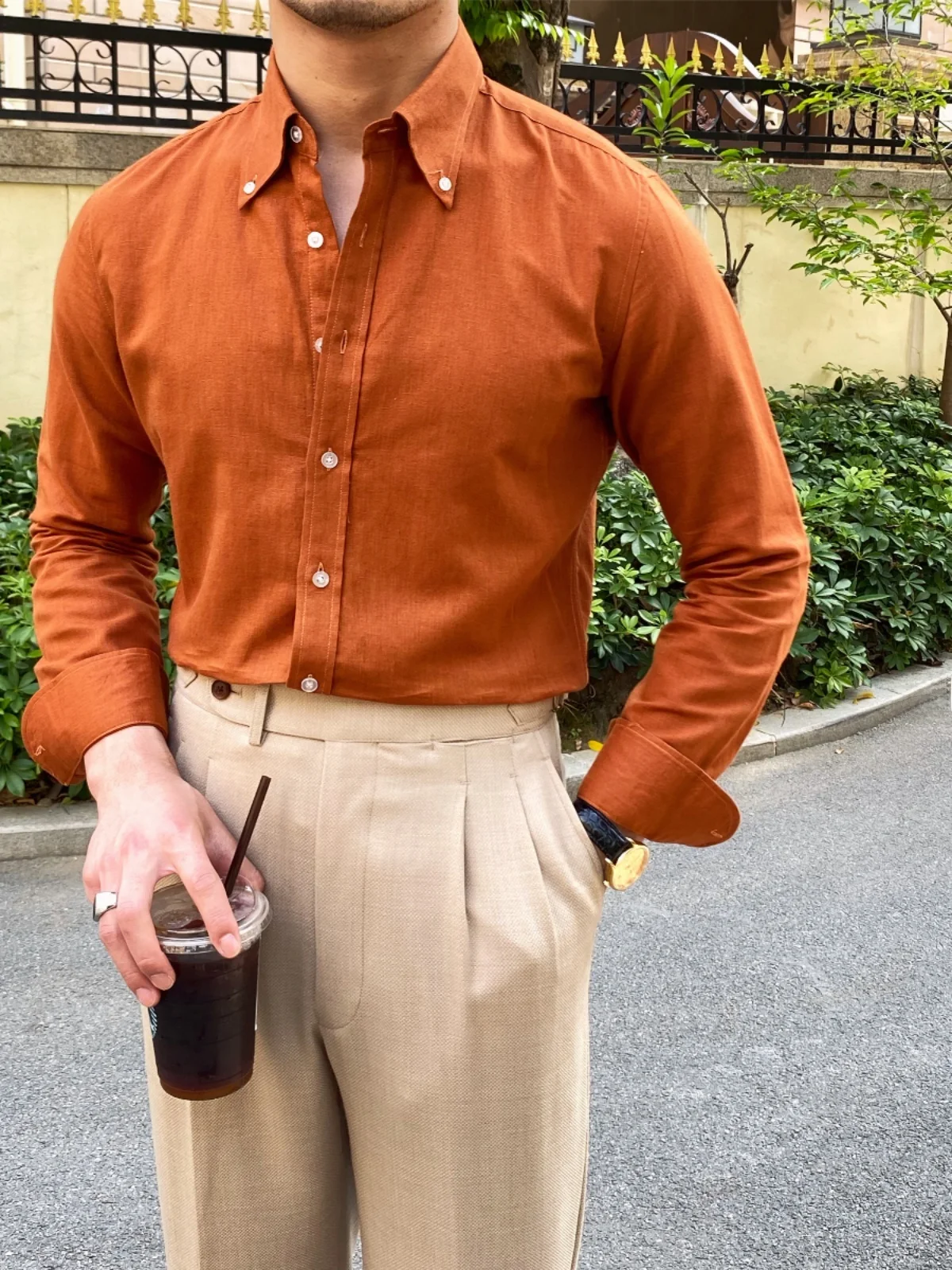 40代から50代の男性が選ぶべき、夏のカジュアルシャツはどれ？