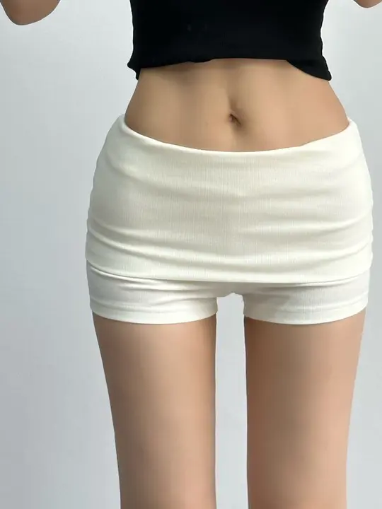 低腰折り返しデザインのニットショートパンツ【極上の柔らかさ・カジュアルキッズ用・夏向け】
