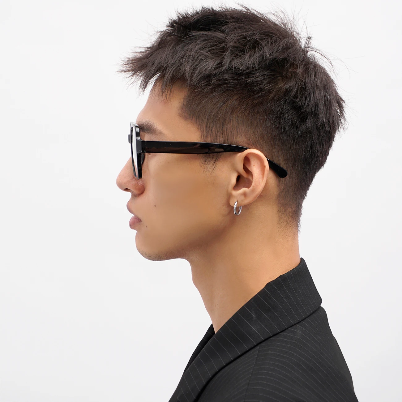 40代の男性が老眼鏡を「おしゃれ」に選ぶには？