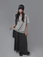 自由なスタイルの不規則なアルファベットプリントTシャツ【春夏用・短袖・オーバーサイズ】