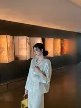 新中式デザインの桑蚕絲盤扣外套【江南風・清涼感】