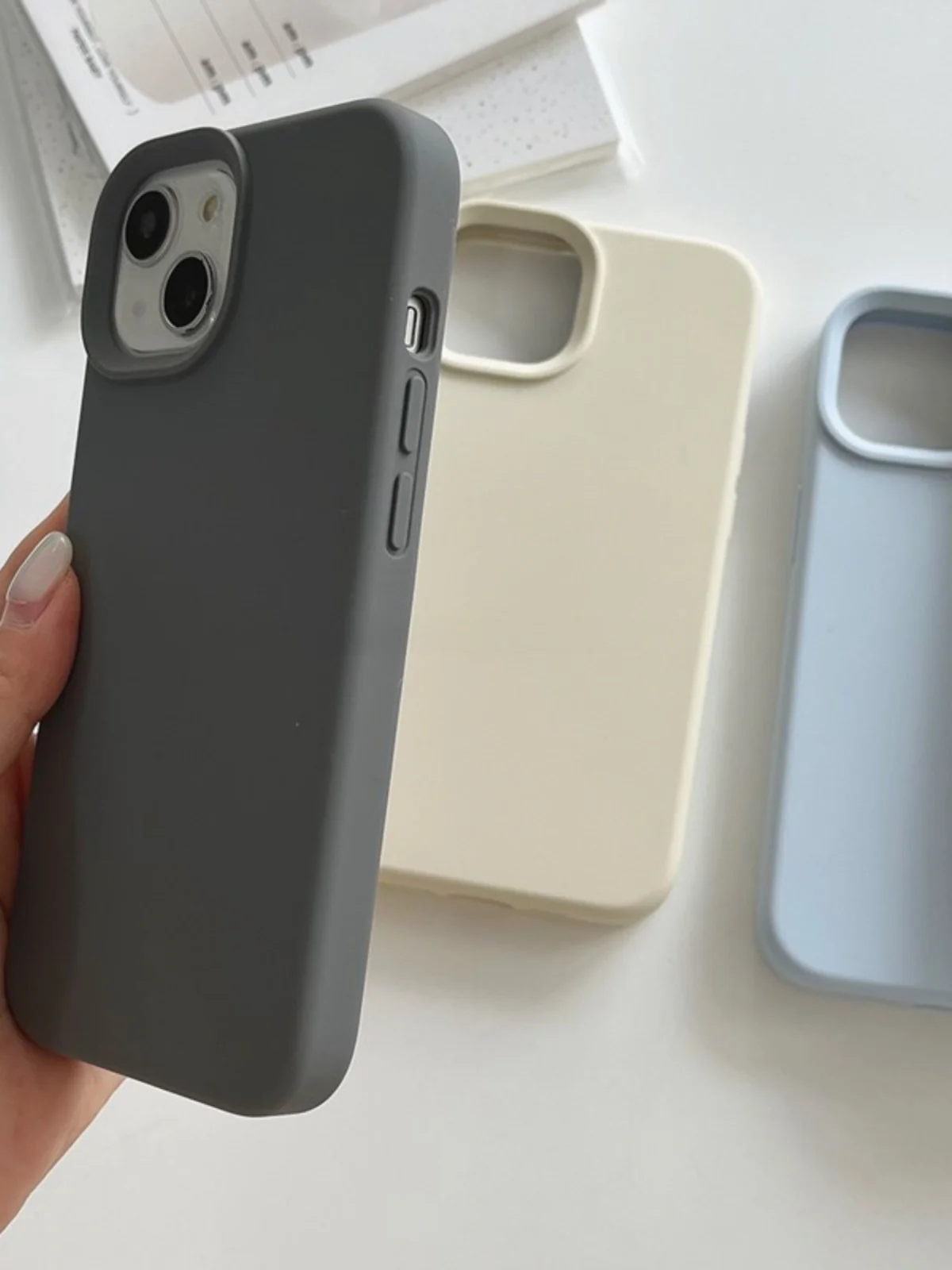 スマホケース スクエア と フレーム どちらがいい？実際の使い勝手を比較してみた