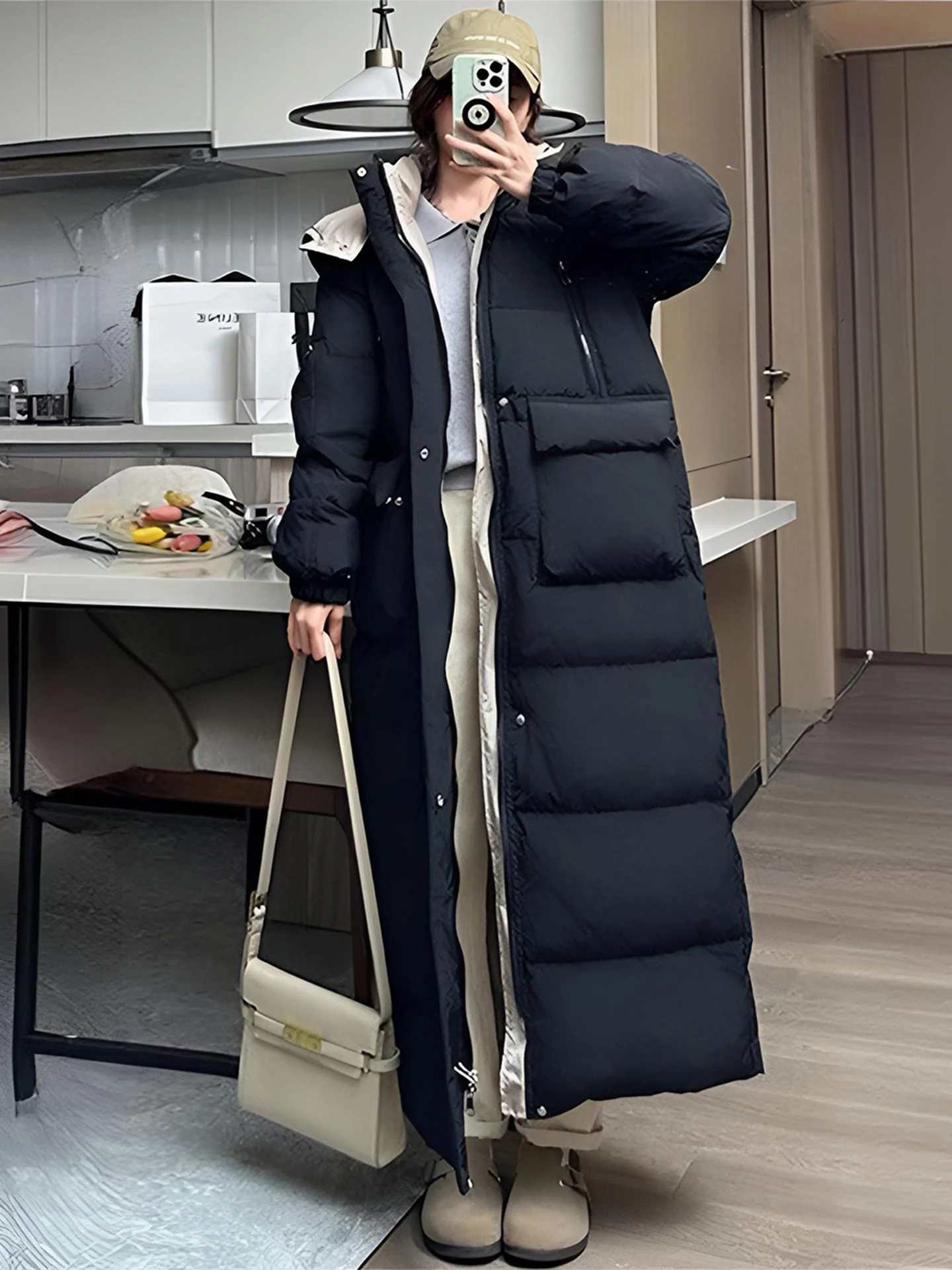 カー ディガン コートはどんなもの？通勤に使えるのか？