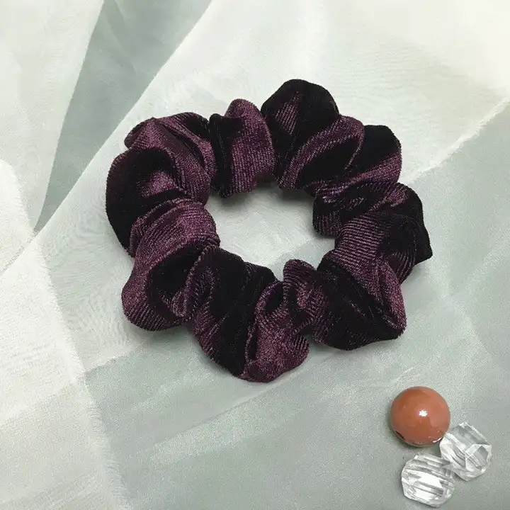 高級感ある金色ベルベットのヘアゴム【ファッション・小さめサイズ】