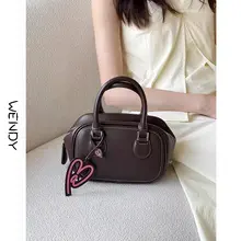 デザイン性高い大容量トートバッグ【肩掛け・通勤・斜め掛け・ラップトップ対応】