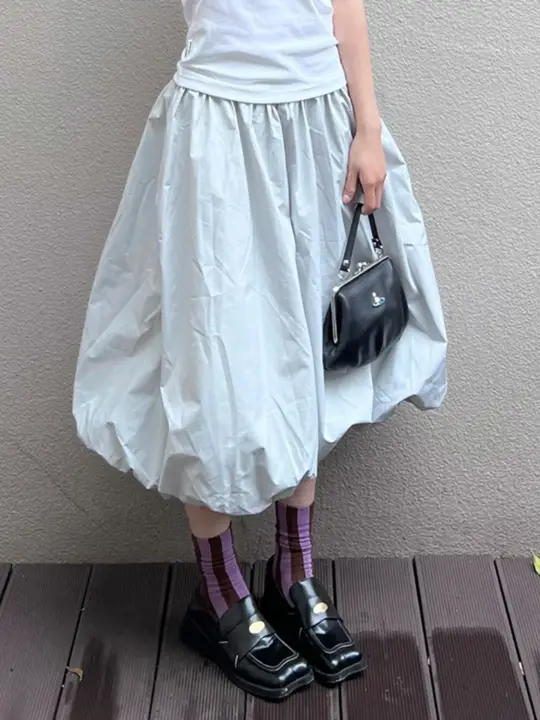 小柄なペアシェイプのハイウエストフレアスカート【春秋用・デザイン性あり】（セットアップ対応）