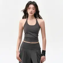 美しい背中のデザイン！スポーツブラ【胸パッド付き・ノースリーブ・ヨガ・フィットネス用】
