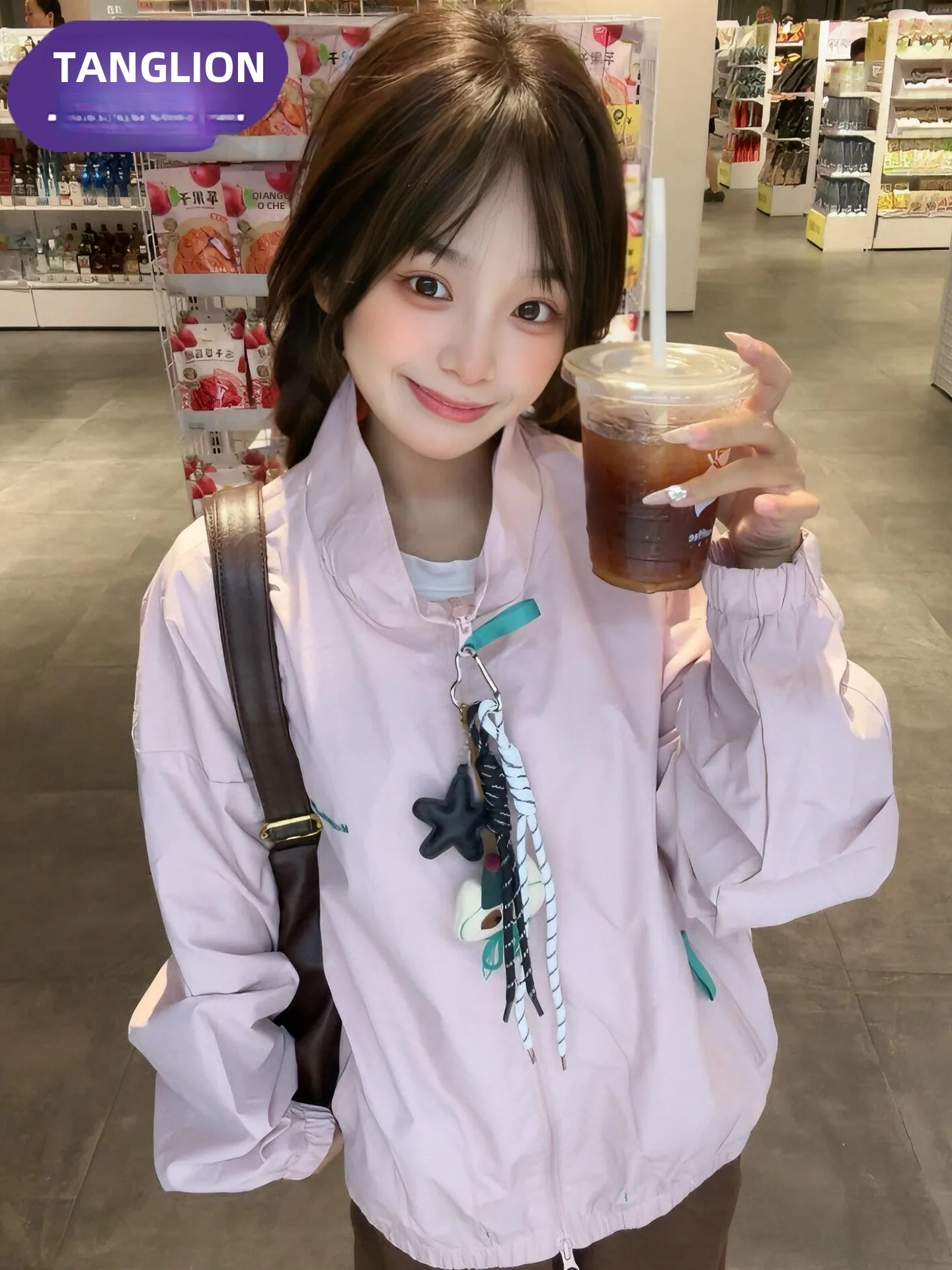 デザイン性抜群のキルティングジャケット：春秋向け女性用のカジュアルスタイル