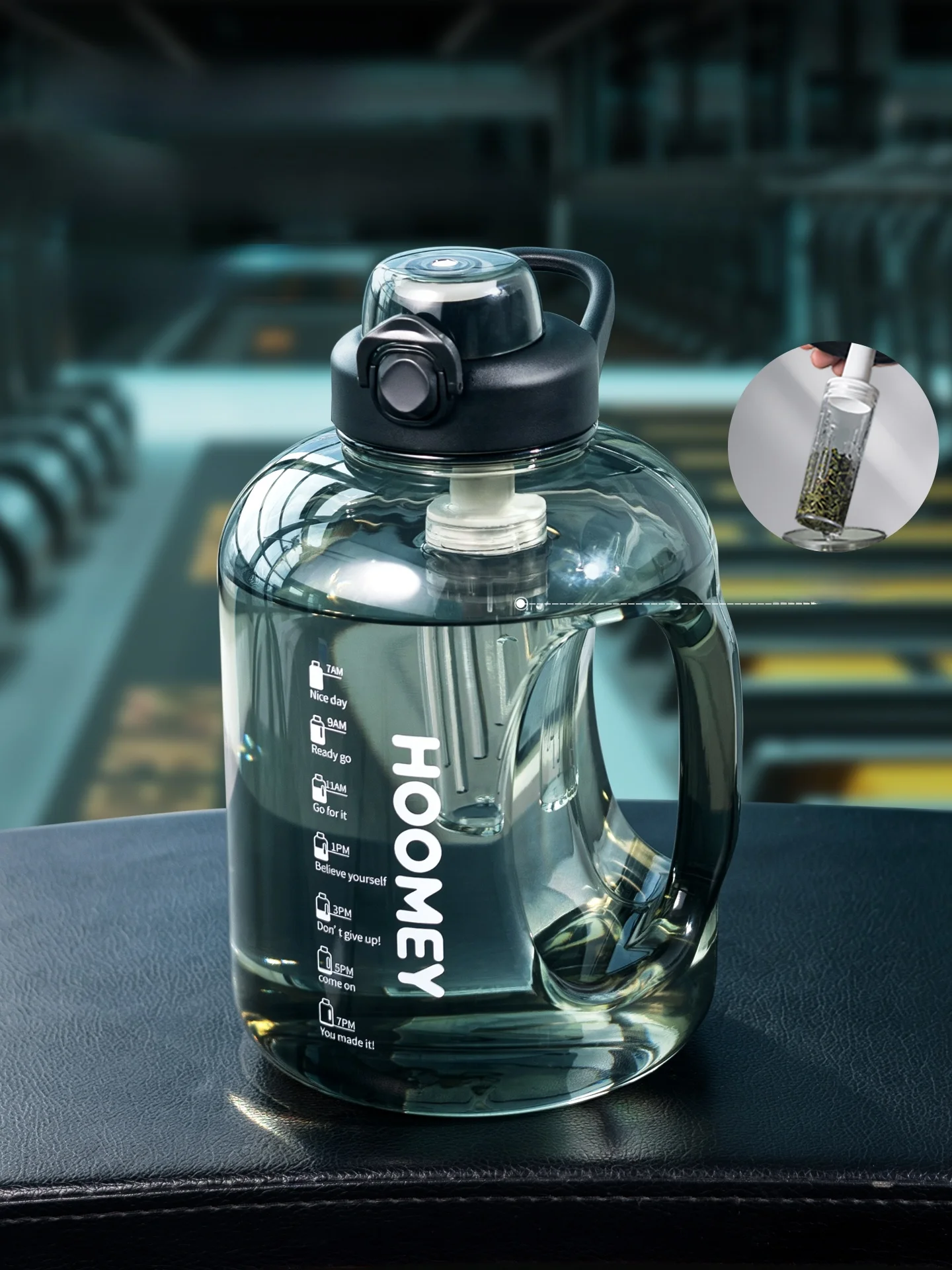 トレーニングコップの実用性：大容量スポーツ水筒【トライタン製・1800ml～2600ml】の性能と使い方