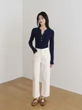 ボタン付きVネック長袖トップス【女性用・シンプルデザイン・春用】