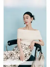 束皙/SUSHE 夏用 ベージュのハイストレッチニットトップス【オフショルダー・プレーンカラー】