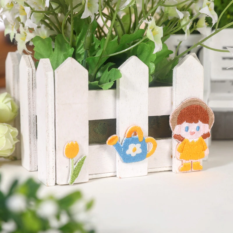 おしゃれアイコンアニメをどう選ぶ？「可愛い女の子の刺繍シール」が実は最強のアイテムとは？