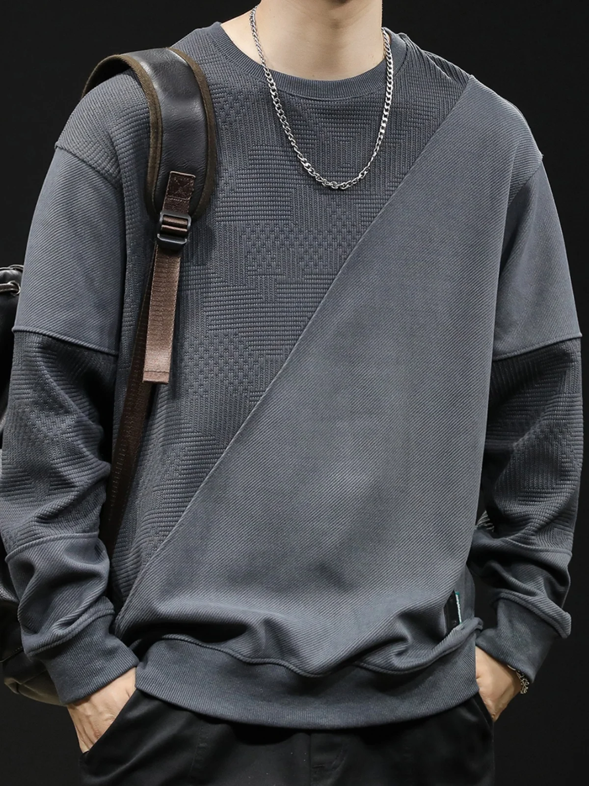 服 オールシーズン おすすめ4選：どんなもの？価格帯や素材、通気性・保温性の違いまで徹底解説