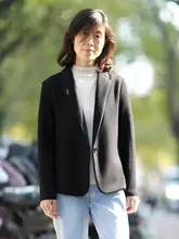 春秋用 カーキグリーンのノンパッドショートフィットニットジャケット【通勤・ストレッチ素材】