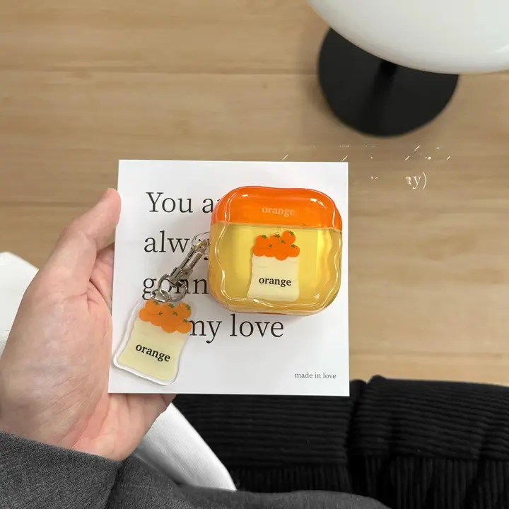 オレンジイラストのAirPods用ケース【防落設計・スタイリッシュ・Apple対応】