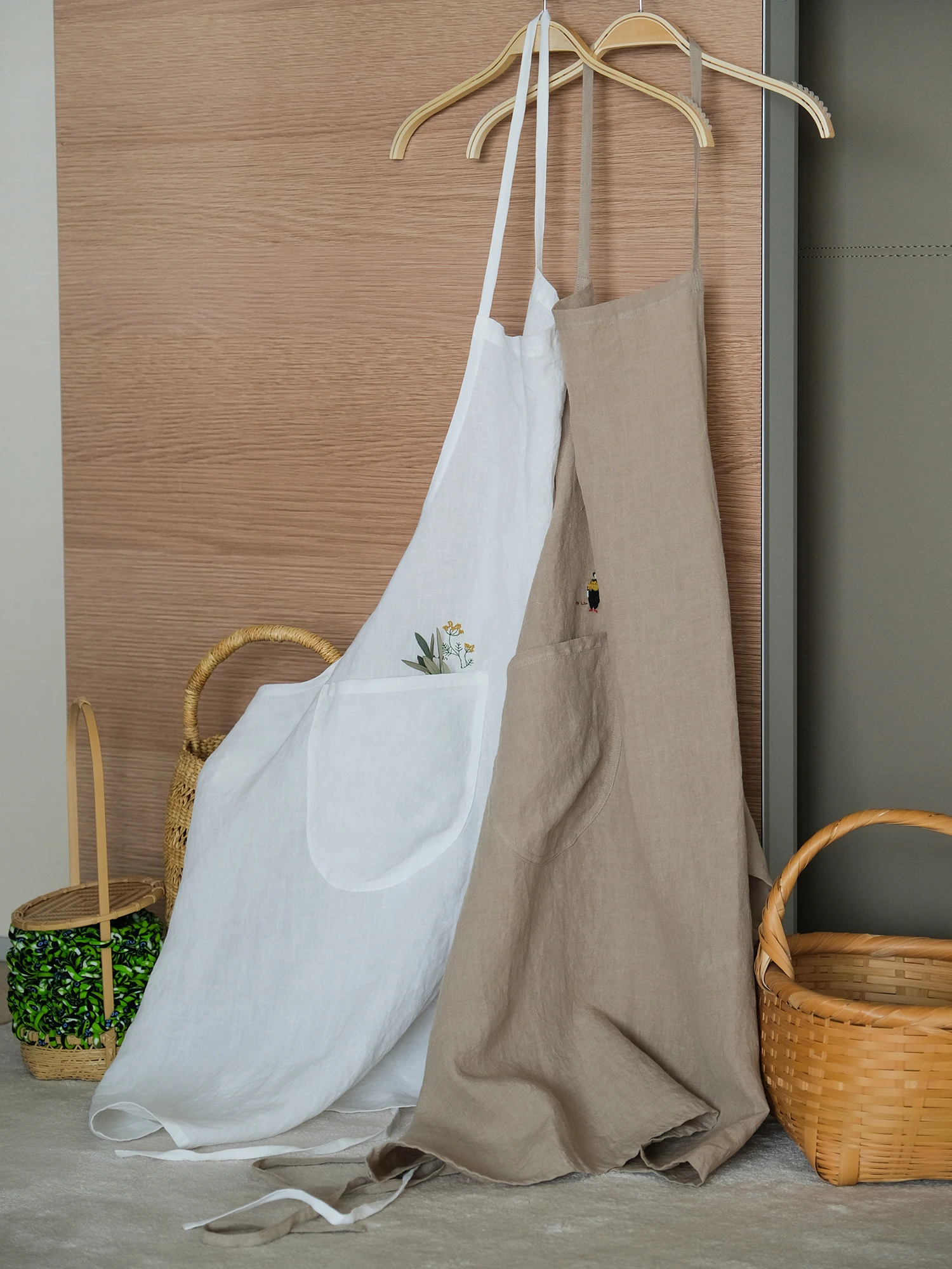 自然素材の100%リネン刺繍エプロン【居家文芸風】の実用性と特性とは
