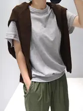シンプルデザインのゆったりしたコットンTシャツ【半袖・夏用・カジュアル】